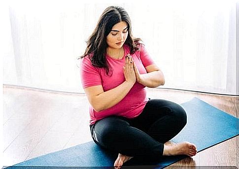 10 Reasons Why Yoga Is Good For Overweight People