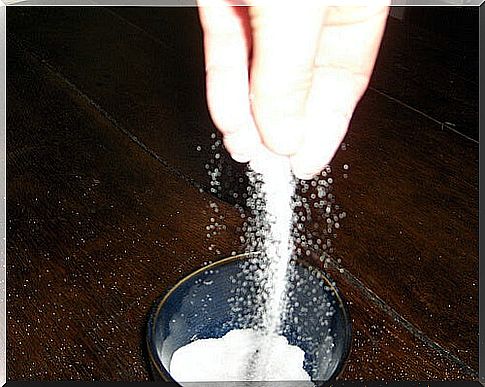 Salt for the treatment of sore throat