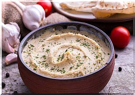 best dinner tips: hummus