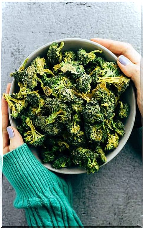 vegetable snacks from broccoli