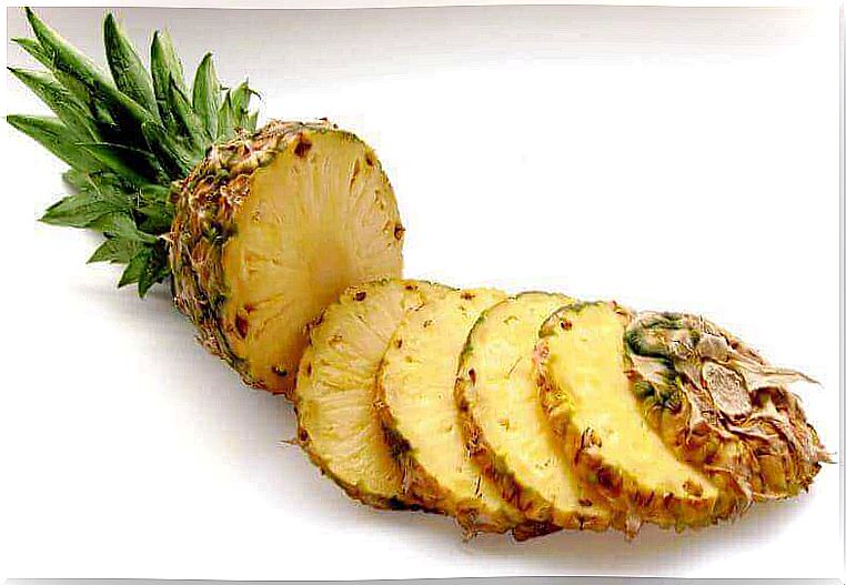 natural treatments for joint pain: pineapple