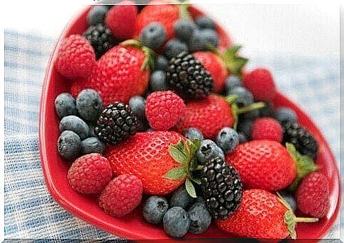 berries in a bowl