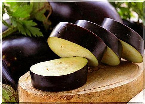 you lower cholesterol with eggplant