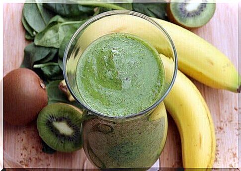 This smoothie gives the body energy.