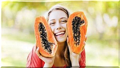 Papaya is a great addition to your diet as it helps stimulate the immune system and fight free radicals