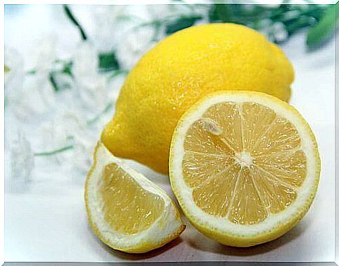 Lemon also helps fight tartar.