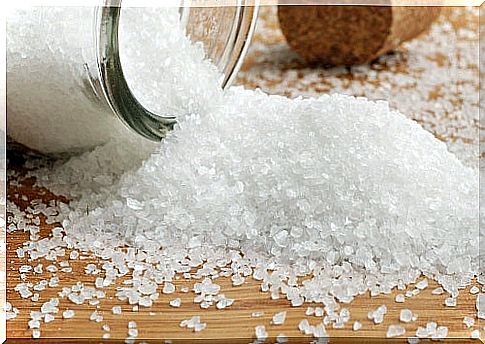 Salt can be used to treat migraines.