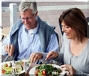 couple eating